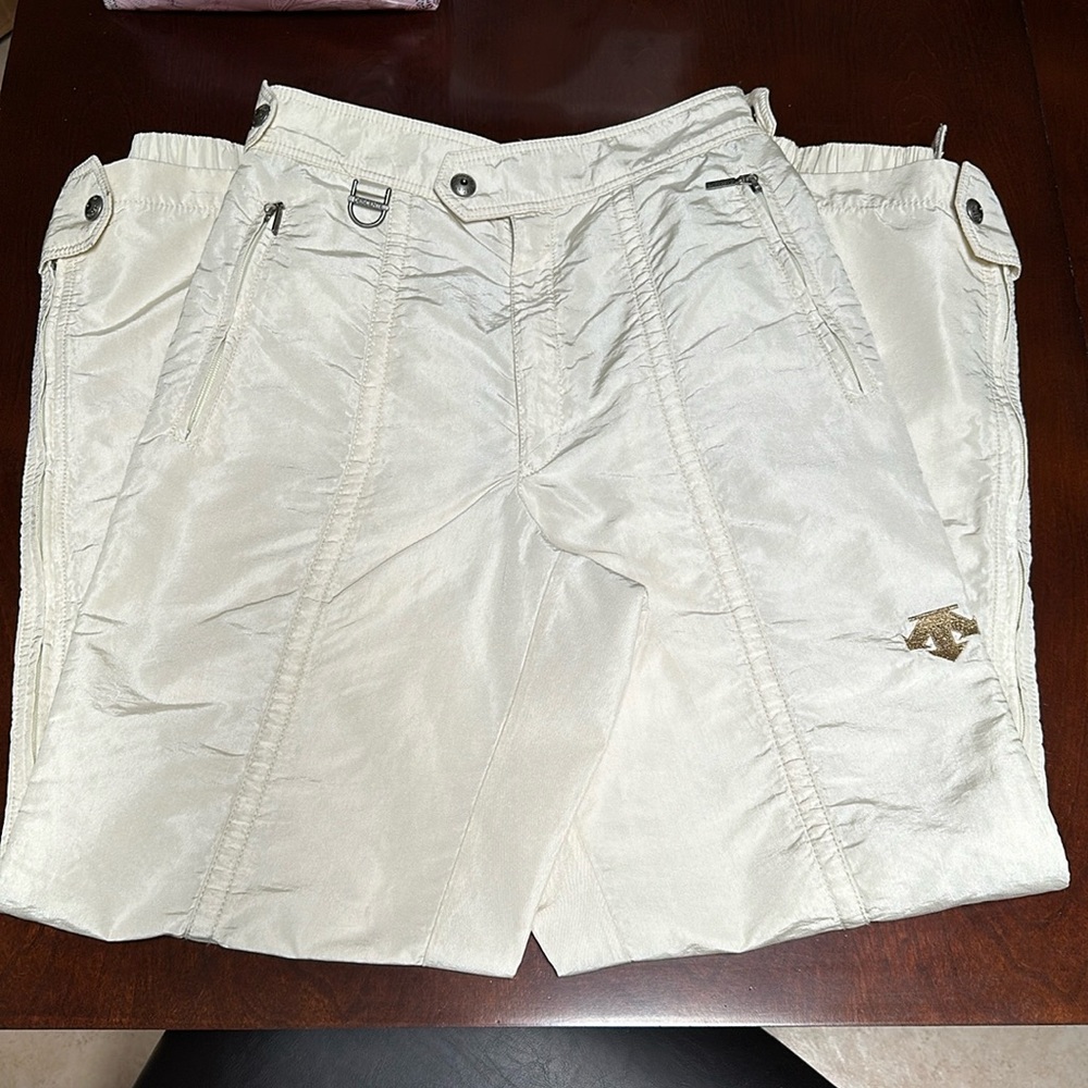 DESCENTE Ski Pants for Size 8 in  Color; Cream inseam 31” approximately